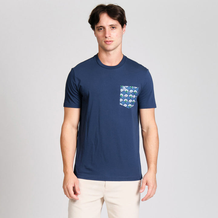 Playera De Algodón Con Detalle En Bolsillo