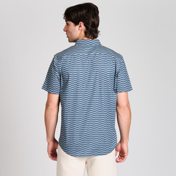 Camisa Manga Corta Stretch Con Lineas Geo