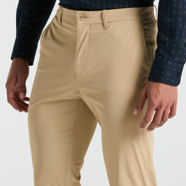 Pantalon Tech Chino Básico