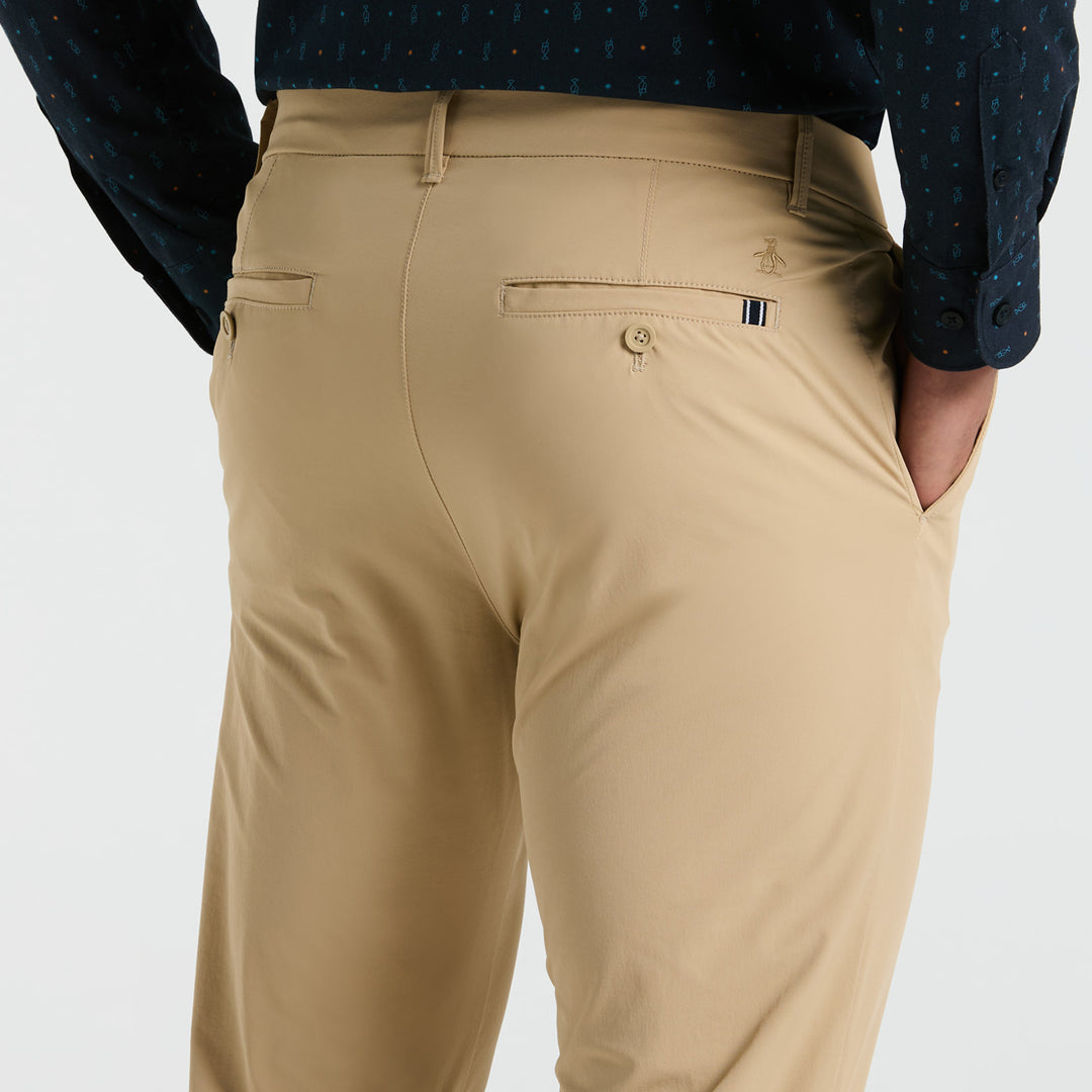 Pantalon Tech Chino Básico