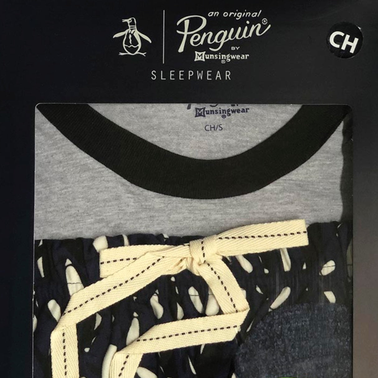 Set De Pijama Playera Manga Larga con Pantalón y Calcetines